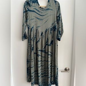 Dolan (Anthropologie) Tie-dye green and blue long-sleeved midi dress